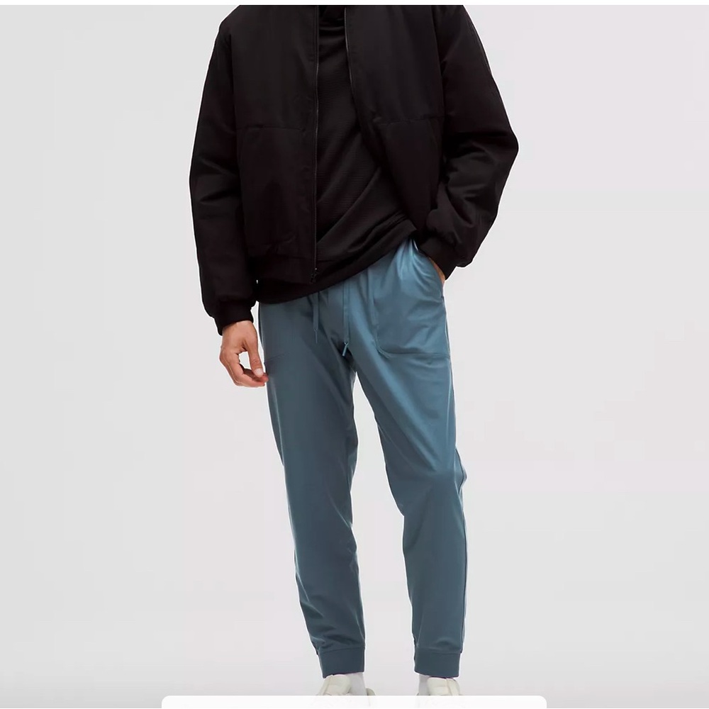 Lululemon men’s ABC jogger EUC sz L iron blue